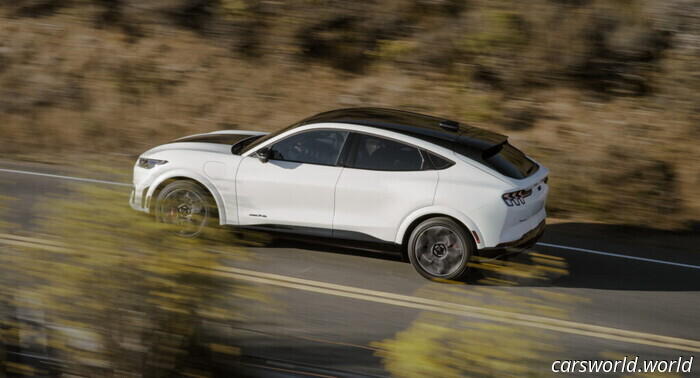 Владельцам Mustang Mach‑E потребуется исправление, прежде чем наступление сумерек станет проблемой | Carscoops